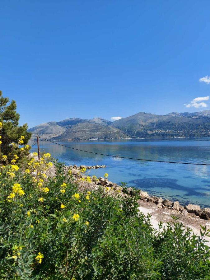 Apollonides Seafront Villa 2 Melete Ликсури Экстерьер фото