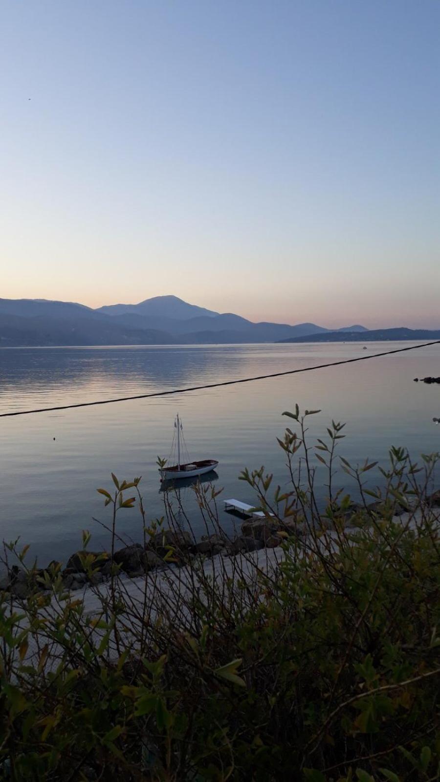 Apollonides Seafront Villa 2 Melete Ликсури Экстерьер фото