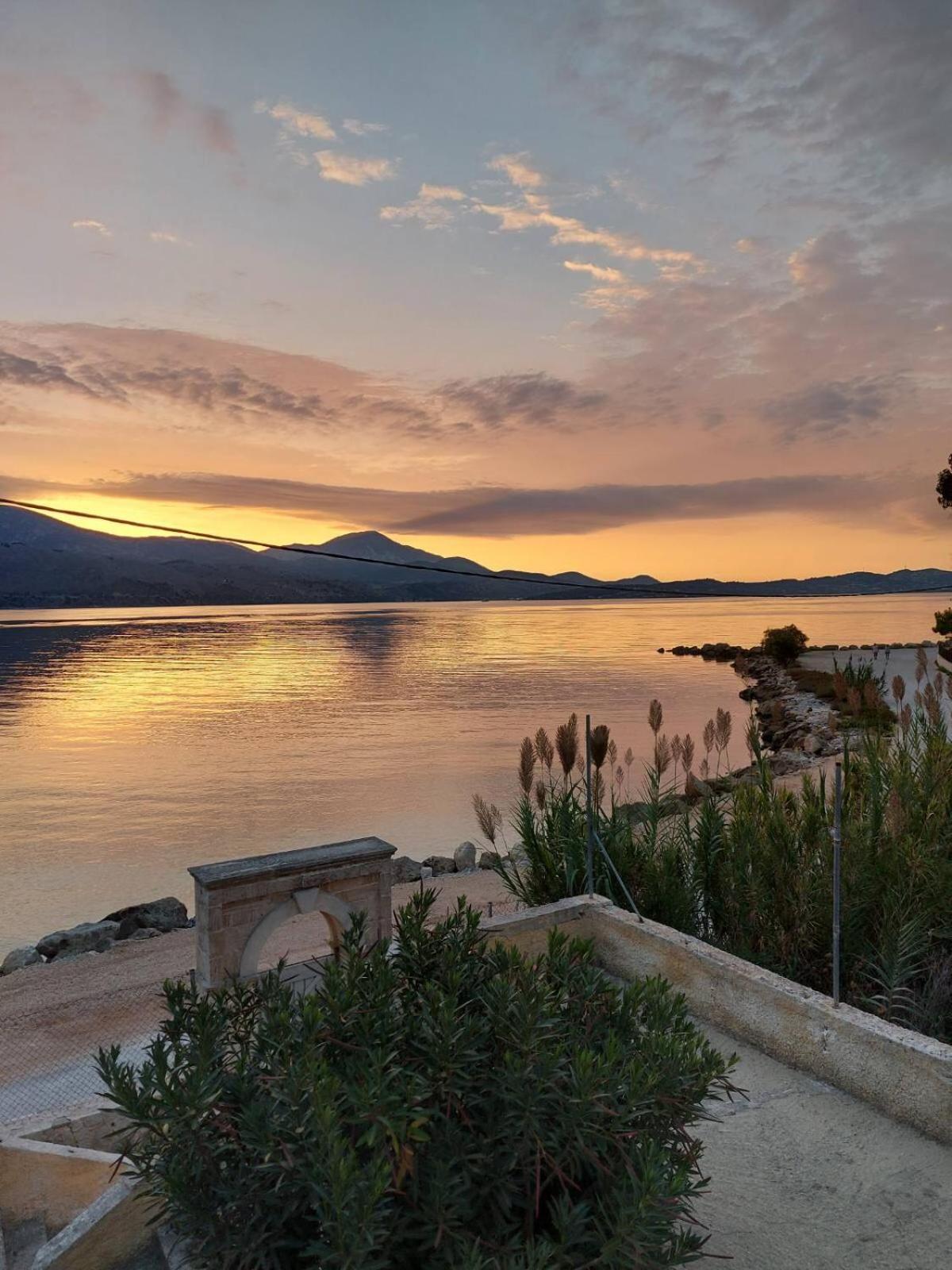 Apollonides Seafront Villa 2 Melete Ликсури Экстерьер фото